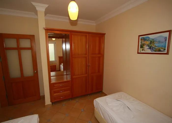 Sea Breeze Hotel&apartments Hotel 4*