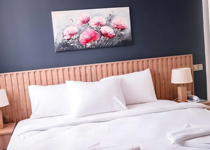 Sea Breeze Hotel&apartments Hotel 4*