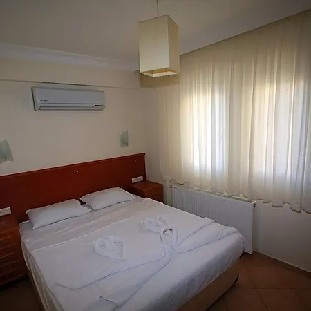 فندق وشقق سي برييز 4*