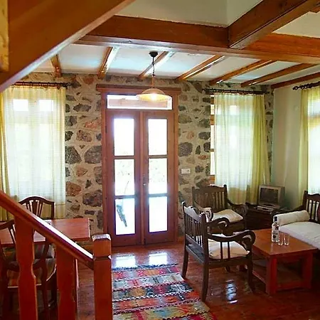 فندق وشقق سي برييز 4*