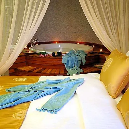 وشقق سي برييز 4*