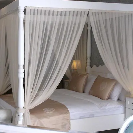 Sea Breeze Hotel&apartments 4*