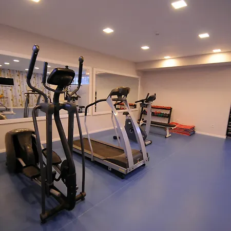 Hotel Sea Breeze And