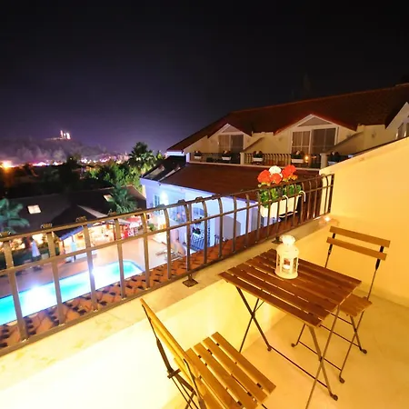 Hotel Sea Breeze Hotel&apartments 4*