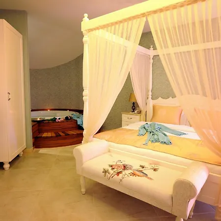 Sea Breeze Hotel&apartments 4* Ölüdeniz