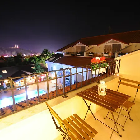 Hotel Sea Breeze And 4*