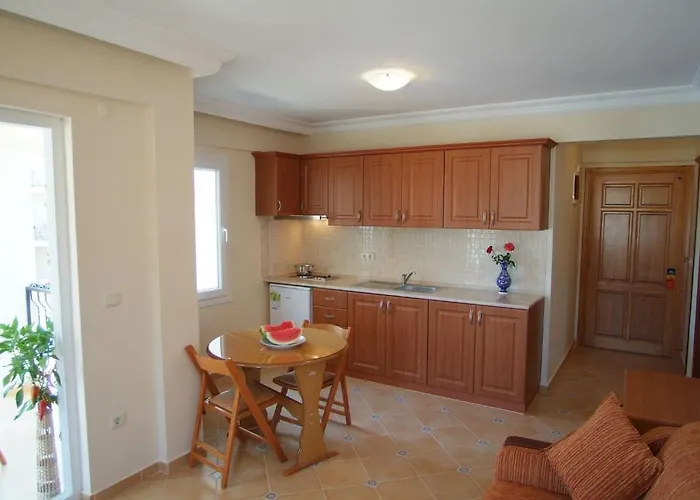 Sea Breeze And Отель