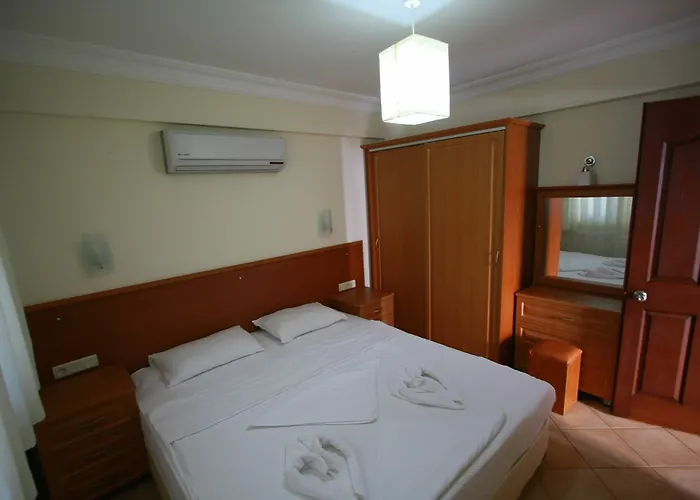 Sea Breeze And Отель 4*